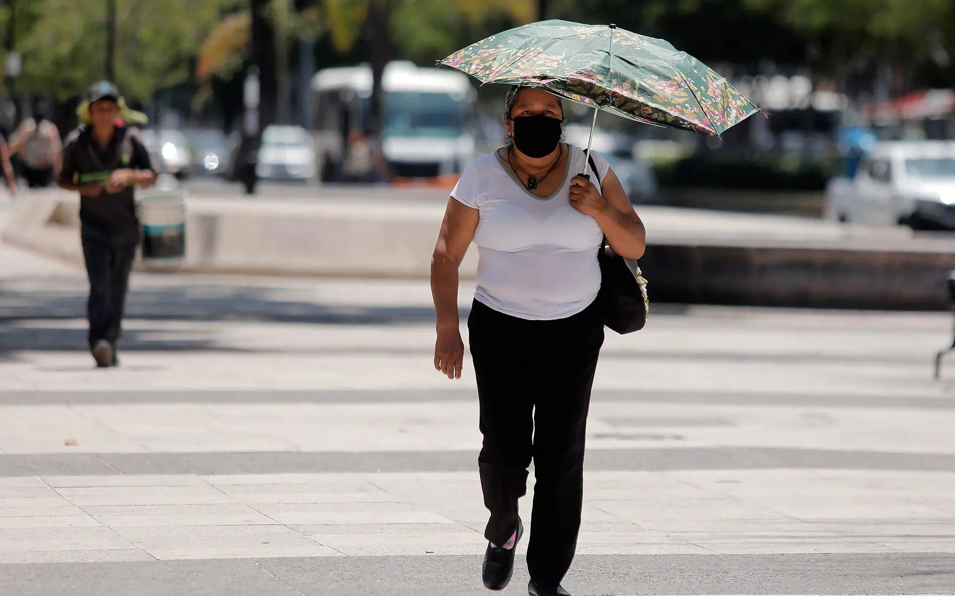 935881_Querétaro Ola de Calor-1_impreso